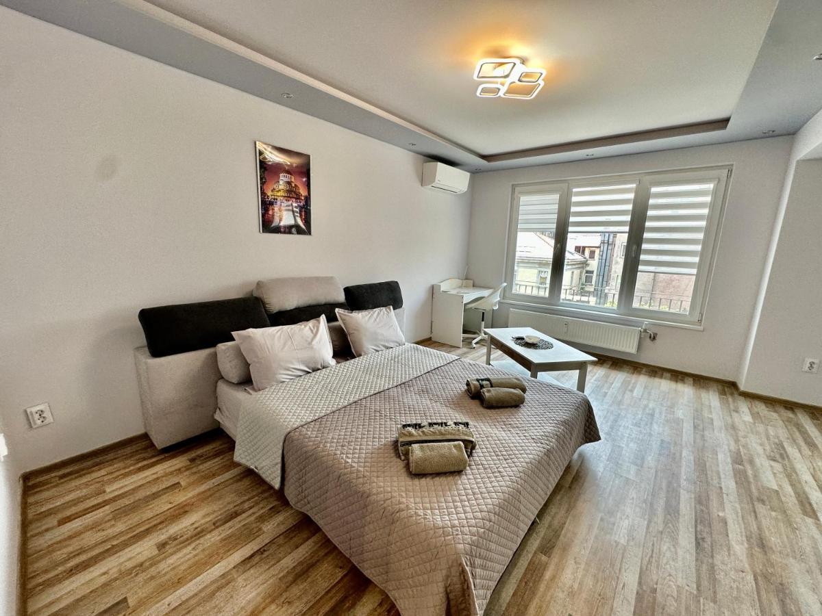 Central Vista Apartment By Mit Sofia Esterno foto