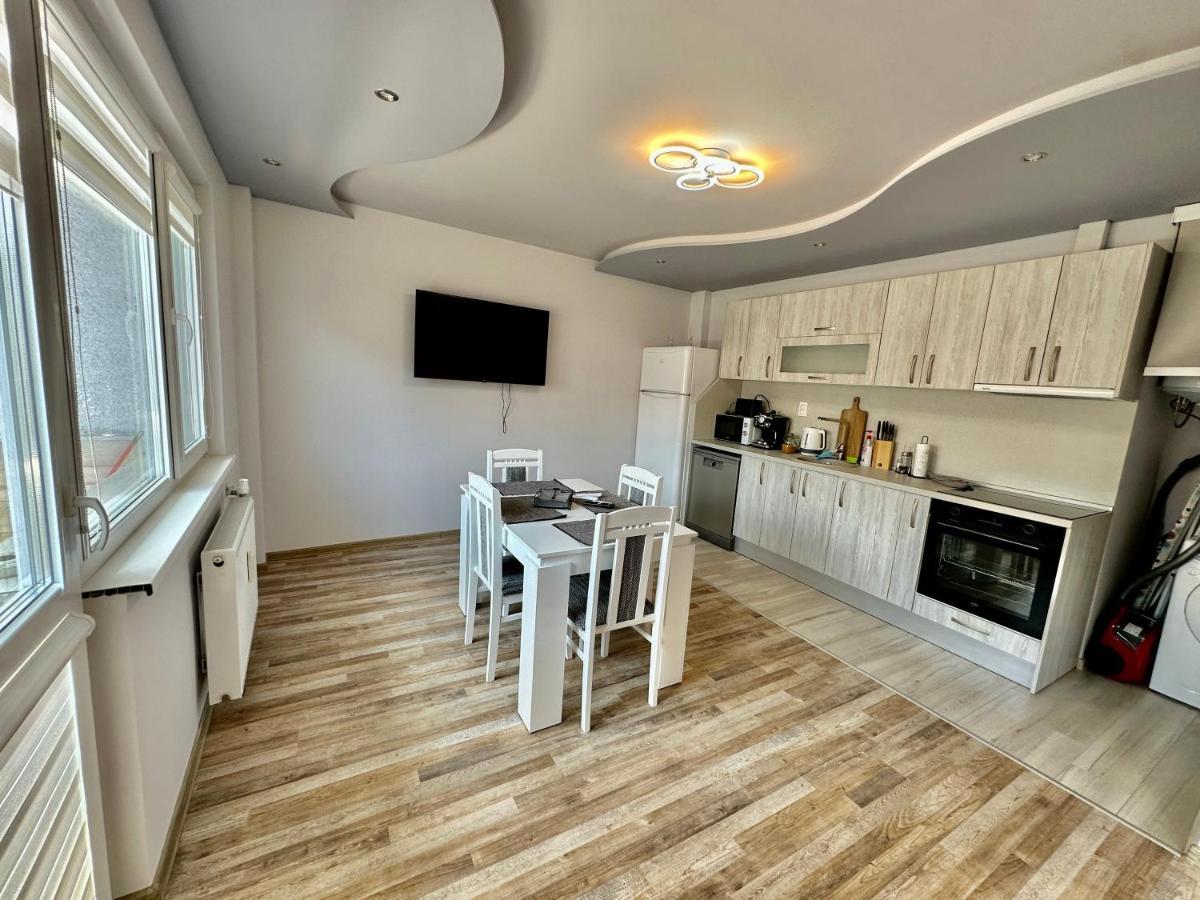 Central Vista Apartment By Mit Sofia Esterno foto
